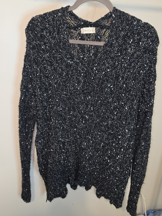 Altar'd State Sweaters - Altar'd State Black & White Marled V-Neck Sweater